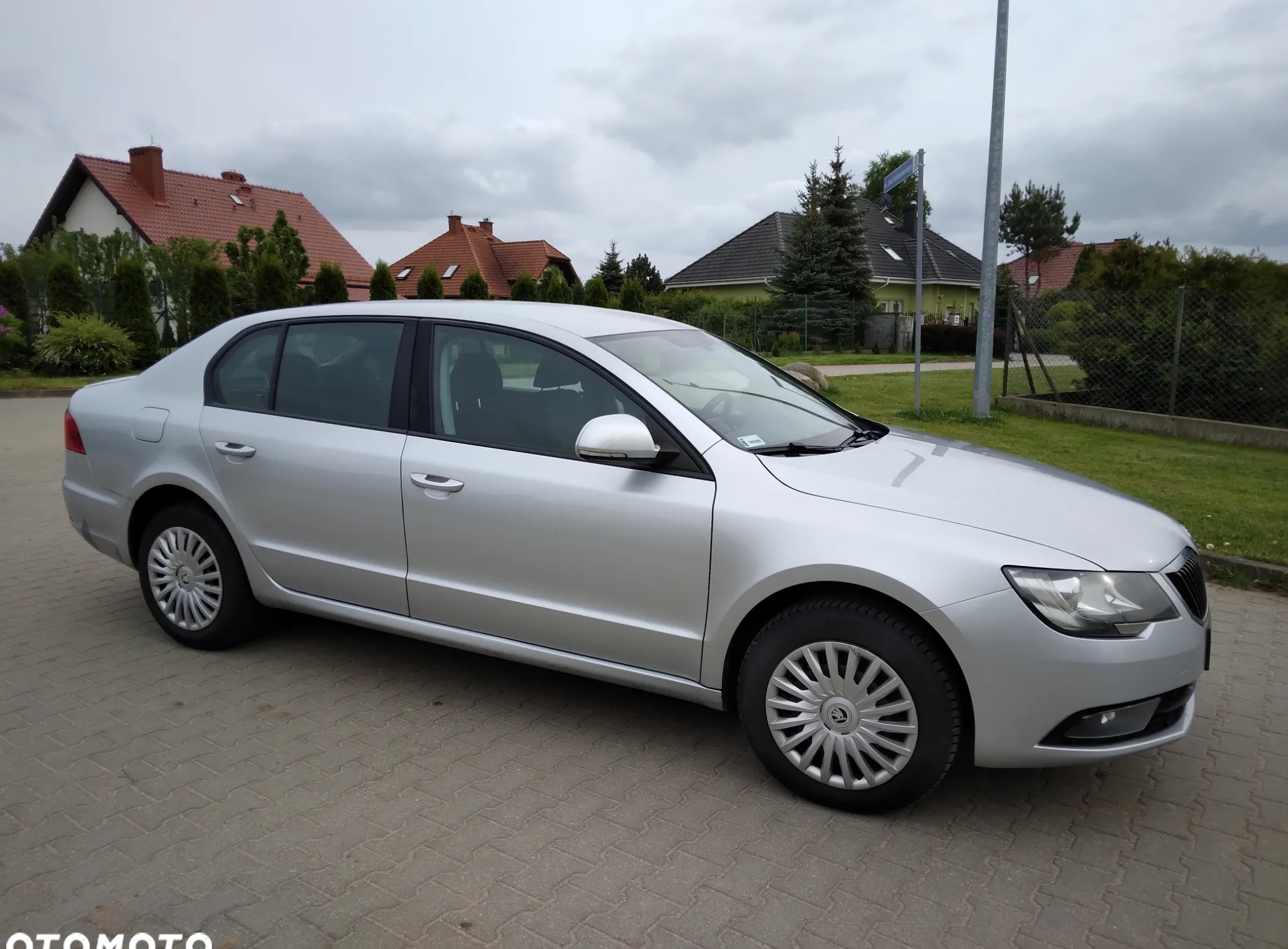 Skoda Superb cena 27900 przebieg: 291000, rok produkcji 2013 z Kamienna Góra małe 254